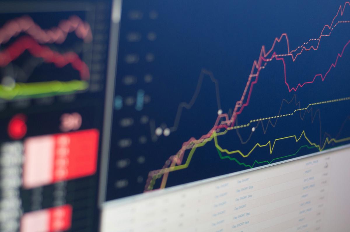 Animated charts and graphs displaying rising inflation data and trends.